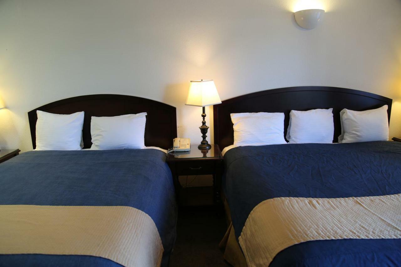 Idaho Inn Москоу Экстерьер фото